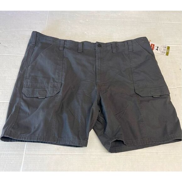 Wrangler Cargo Shorts Hiker‎ Mens Size 46 Hiking Outdoor Utility NWT NEW - Picture 1 of 9